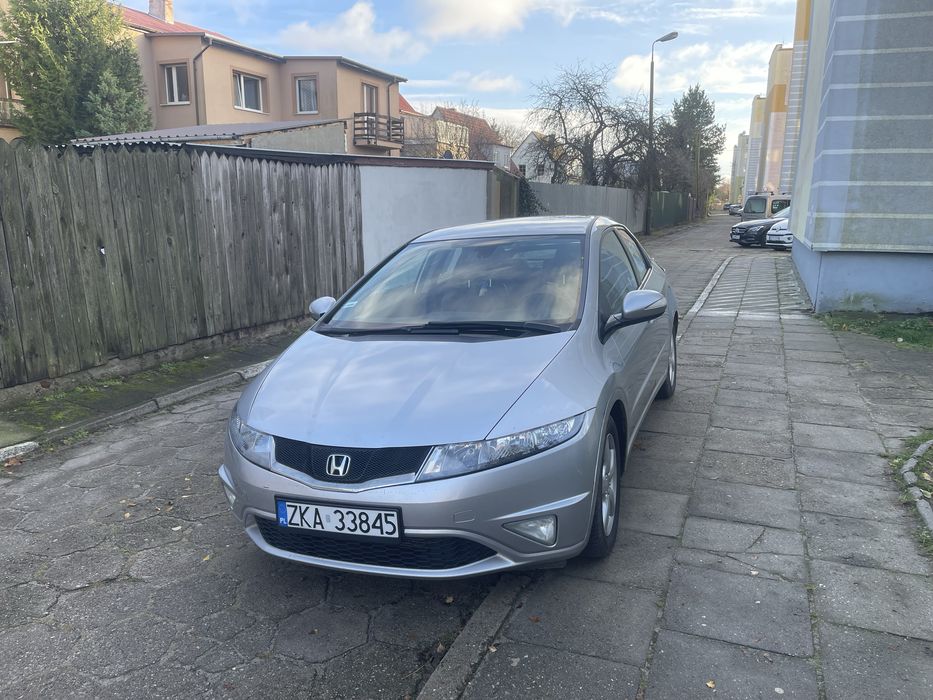 Honda civic (ufo) 1.8 140km