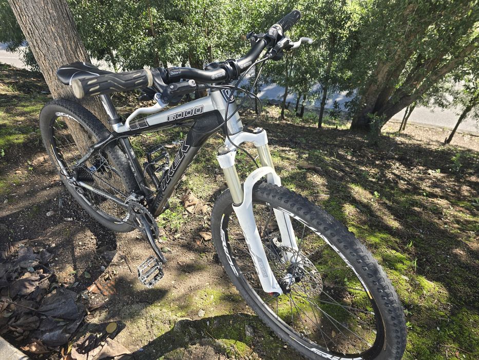 Trek btt s bem equipada