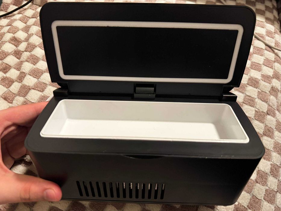 Медичний портативний міні-холодильник для ліків, інсуліну