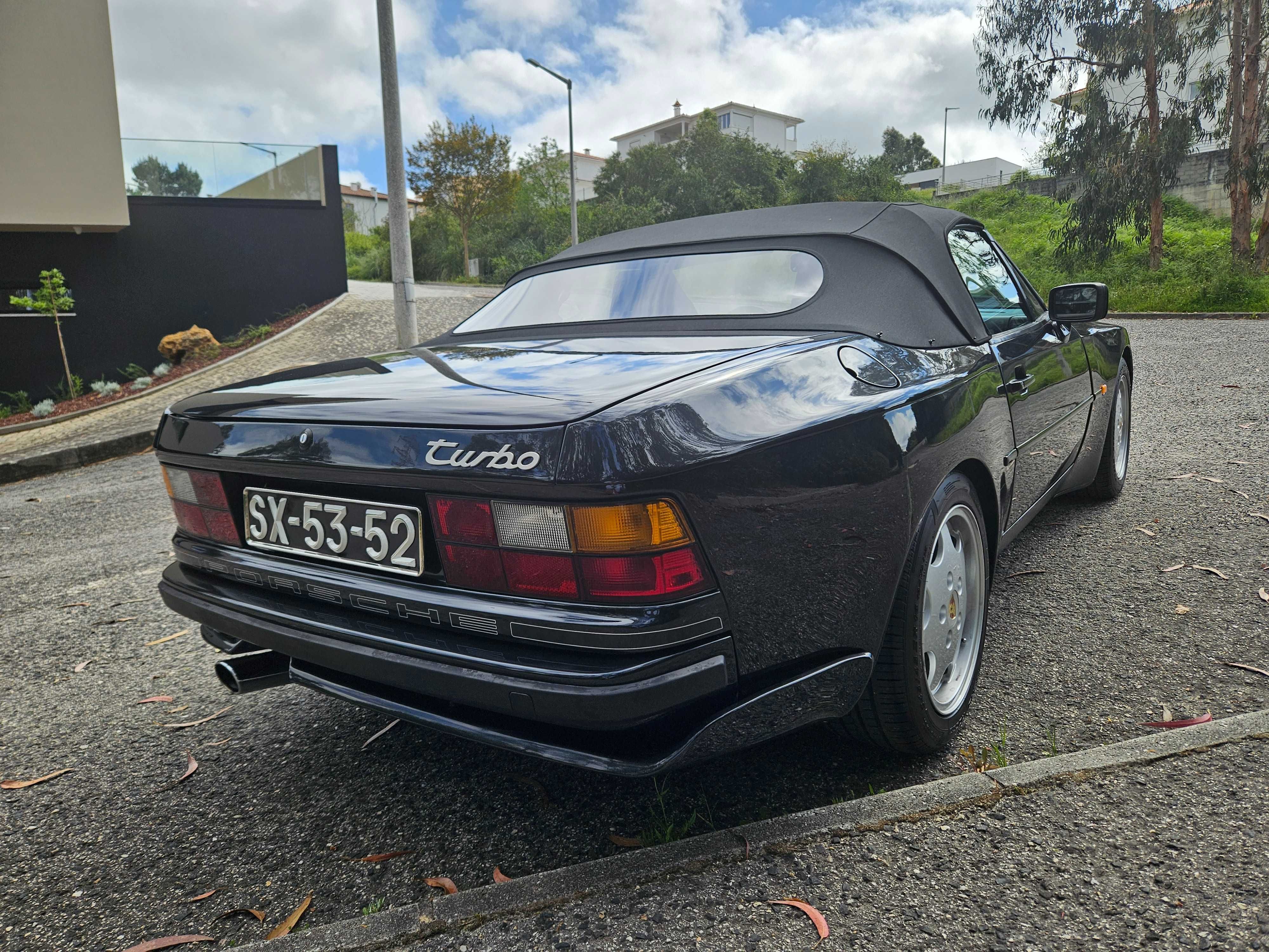 Porsche 944 Turbo Cabrio