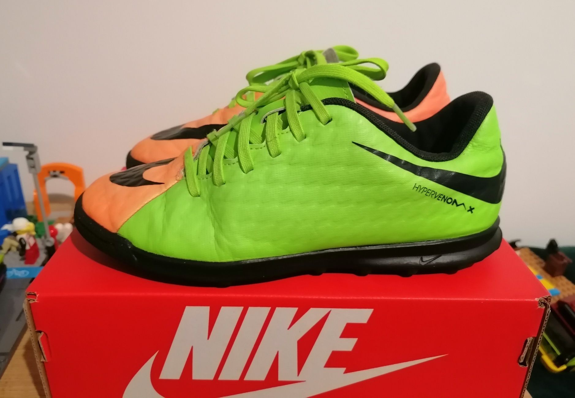 Halówki chłopięca Nike rozmiar 36 (23,3)