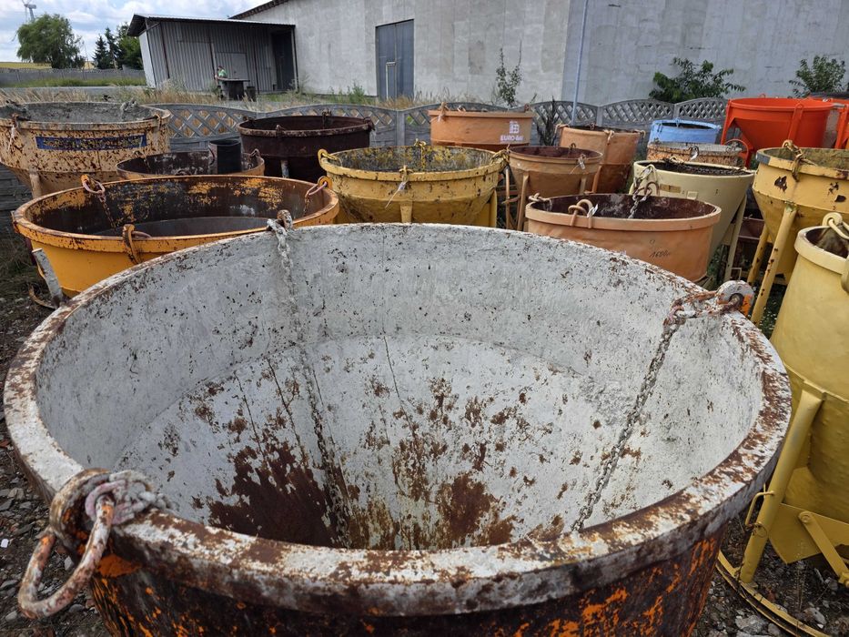 Pojemnik zbiornik Lej betonu Niemiecki Eichinger 1016H 1000L rękaw N40