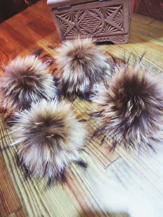 Помпони бубони балабони натуральне хутро
