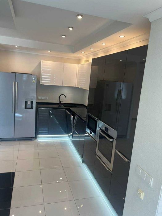 Продам 2-рівневу 2-кімнатну квартиру 90 м² з дизайнерским ремонтом