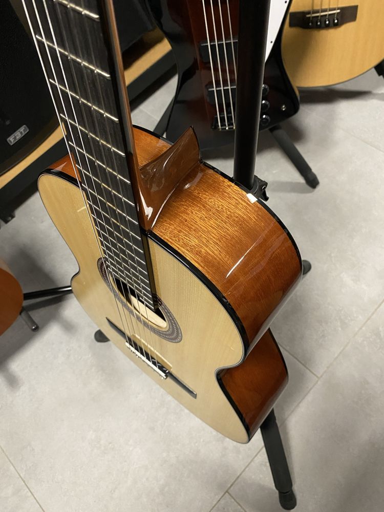 Martinez MC-48S - gitara klasyczna 4/4