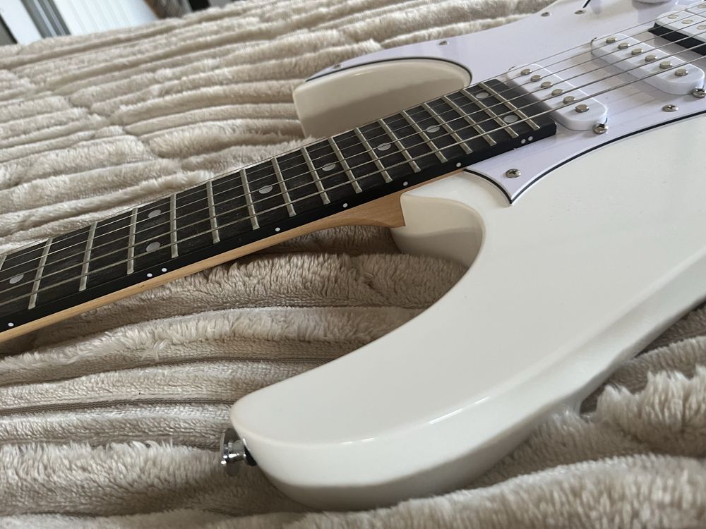 IBANEZ grg140 WH
