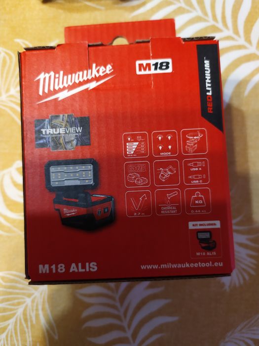 M18 lampa bezprzewodowa alis