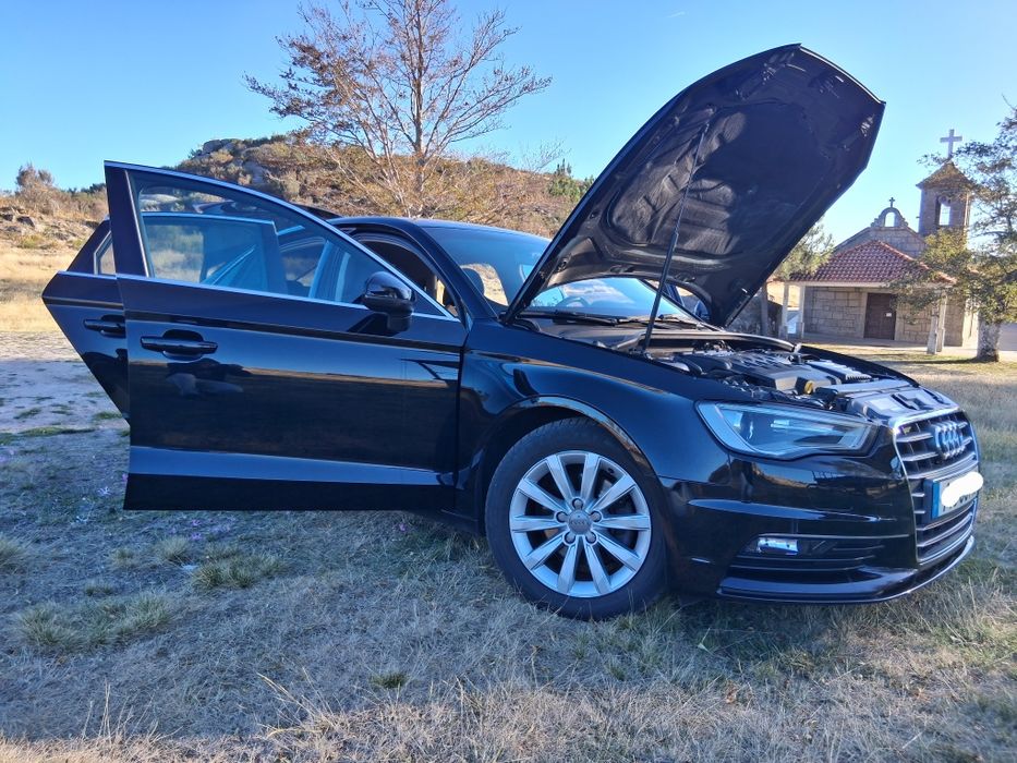 Audi A3 Limousine 1.6Tdi XENON LED REBOQUE
