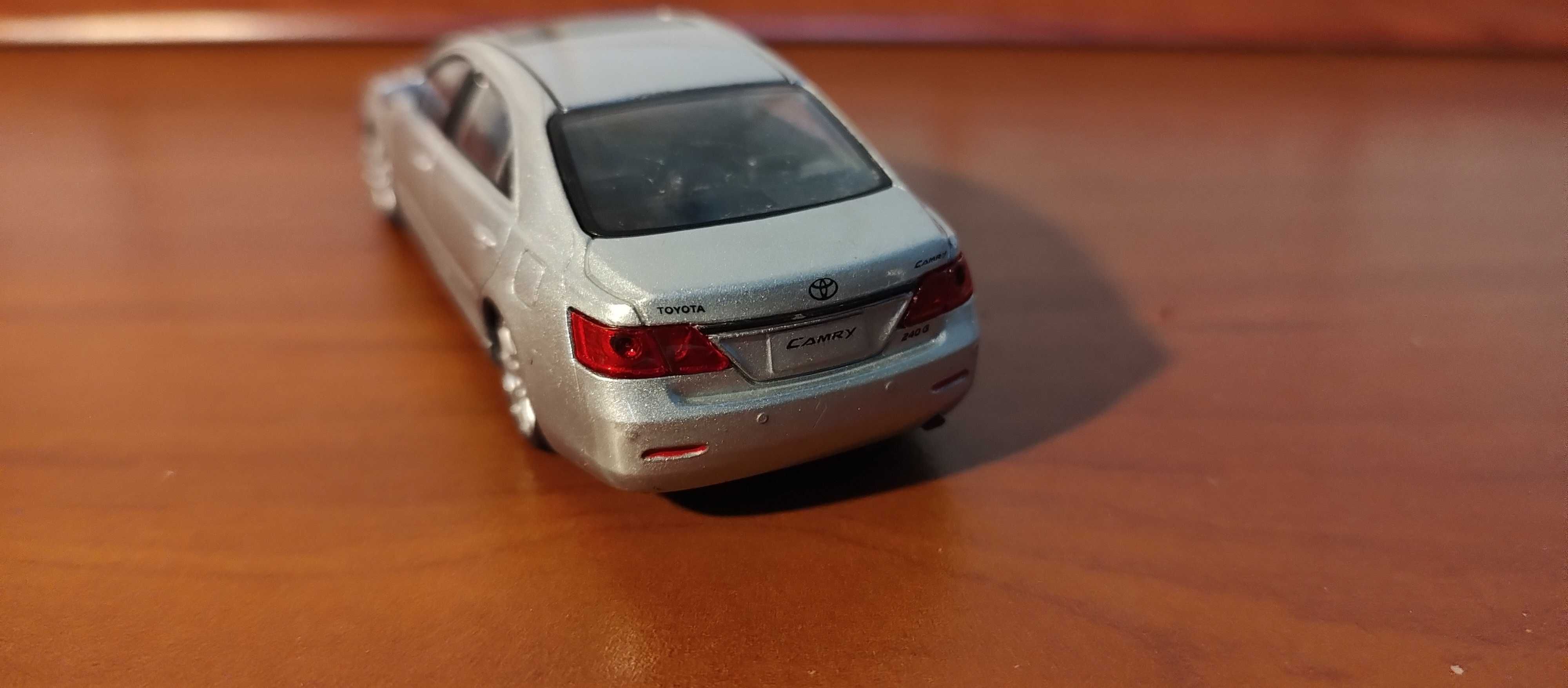 Toyota Camry 1/43