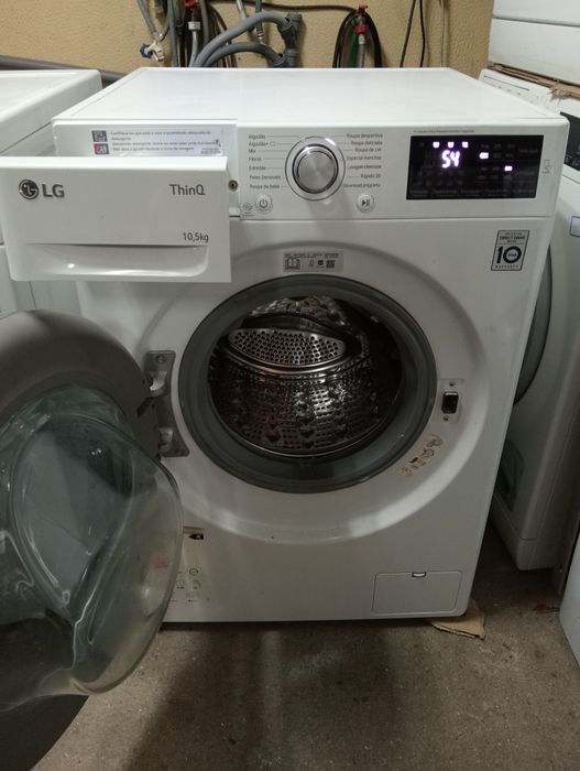 Máquina de lavar roupa LG 10,5kg