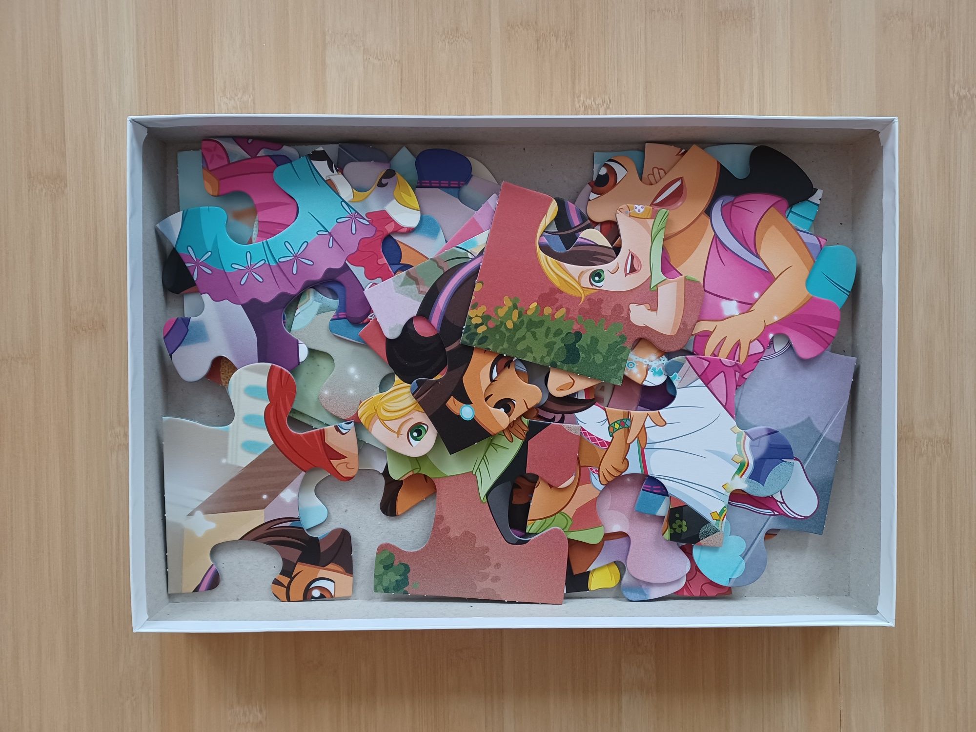 Trefl puzzle maxi 24 elementy Dora and friends