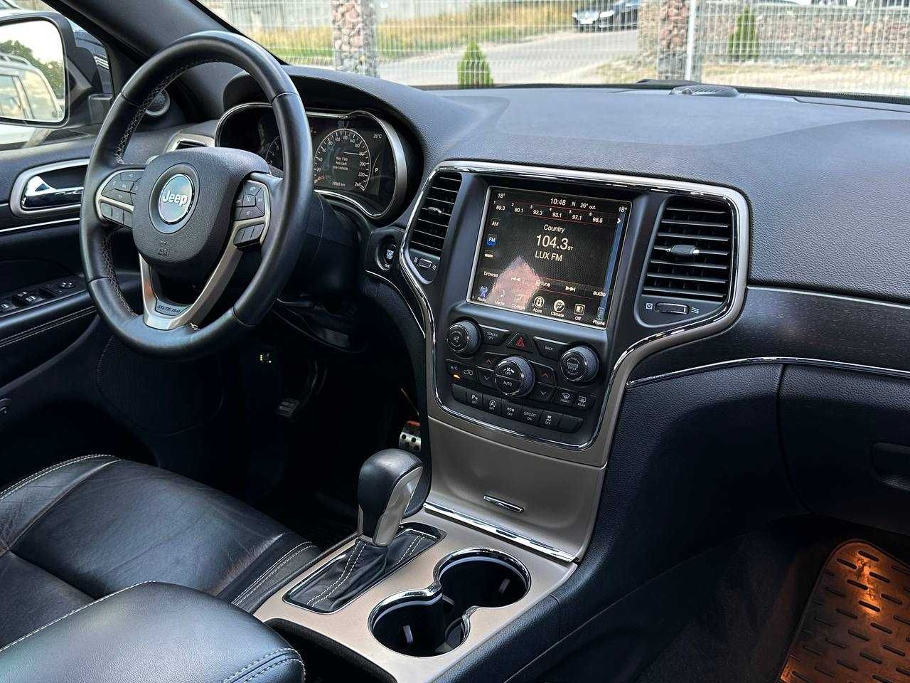 Авто  Jeep Grand Cherokee 2016