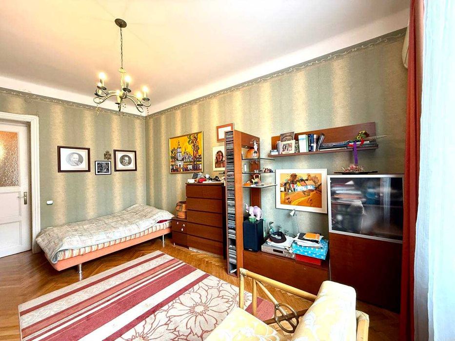 Продаж 4 кім. квартири вул. Стецька Центр Львова