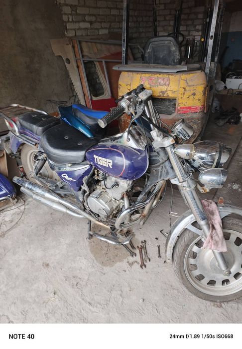 Продам мотоцикл 150 кубов