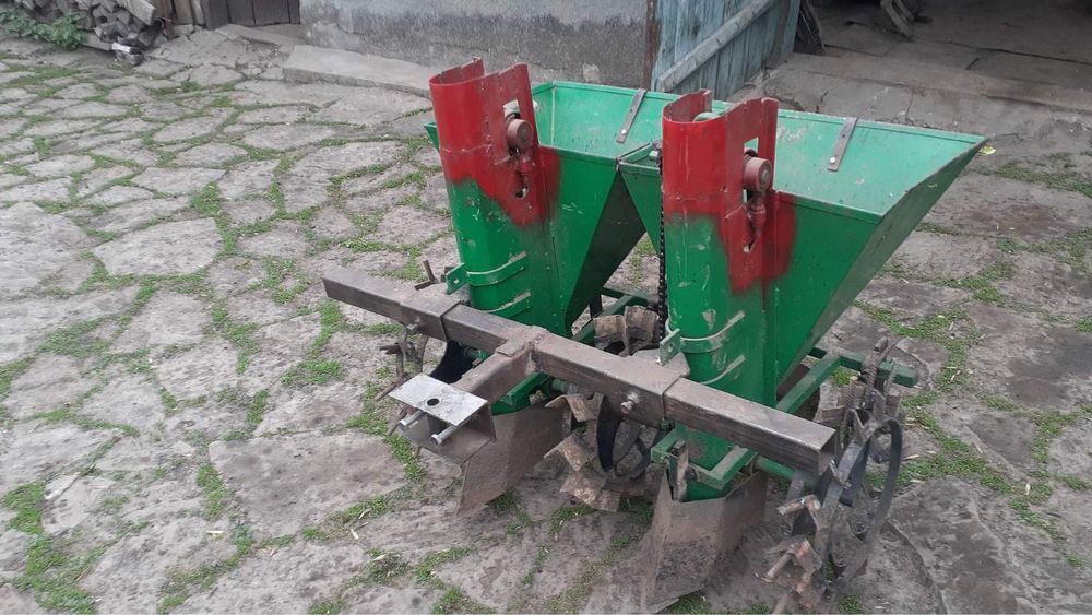 Картоплесаджалка