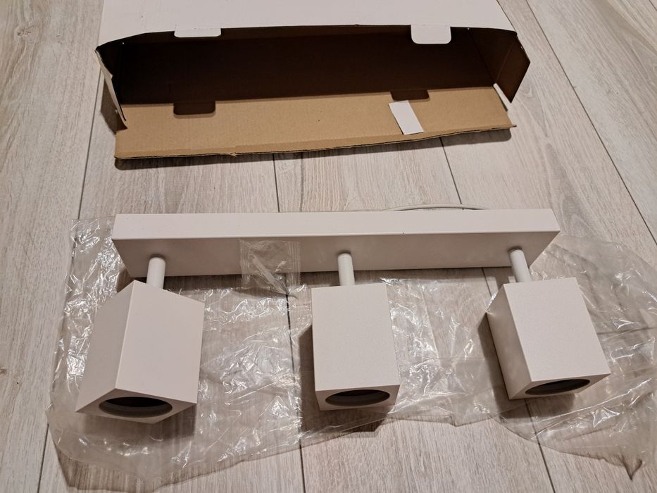 Klinkiet potrójny biały nowy