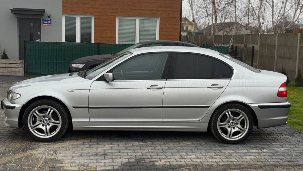 BMW 3 E-46  2.2 Benz  2002