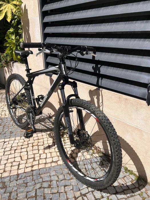 Bicicleta BTT GT Avalanche 3.0 Aluminio 26‘‘