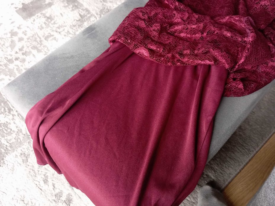 Elegancka bordowa burgundowa koronkowa sukienka S długi rękaw wesele