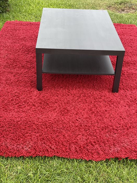 Mesa de centro castanho escuro