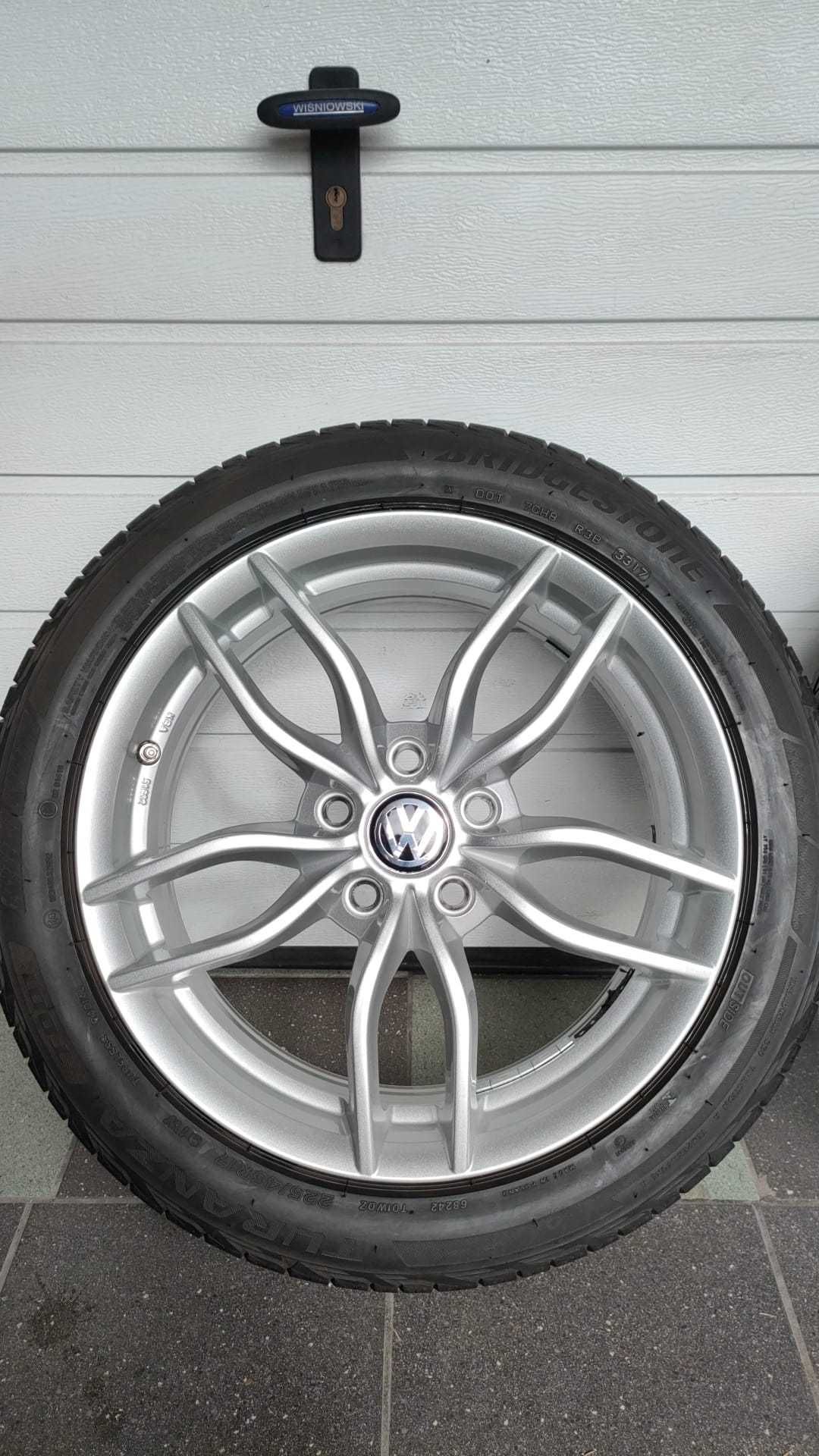 Koła Vw Golf Passat Audi Skoda 17" 5x112 opony lato 225/45/17 (OL1616)