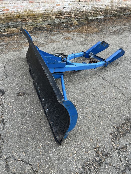 Відвал поворотний на МТЗ