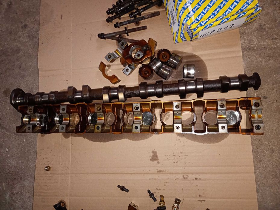 Wałek rozrządu ssący + wydechowy z listwami M52B25 BMW