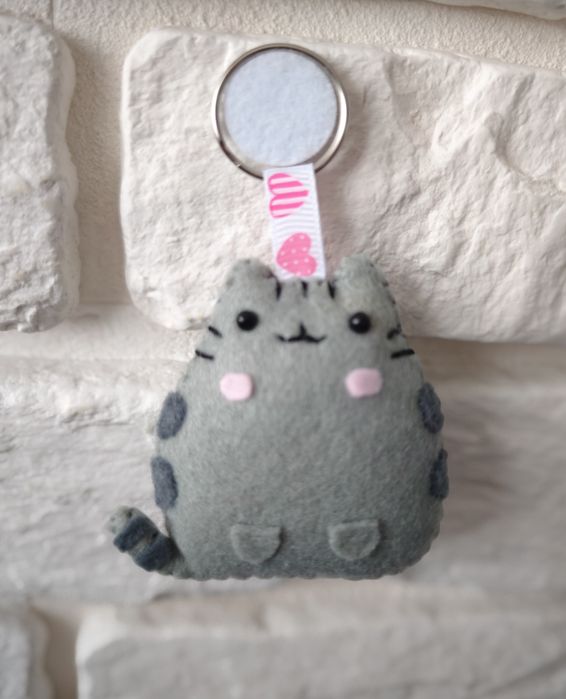 Pusheen wzór nr 2- kot, kotek, breloczek handmade