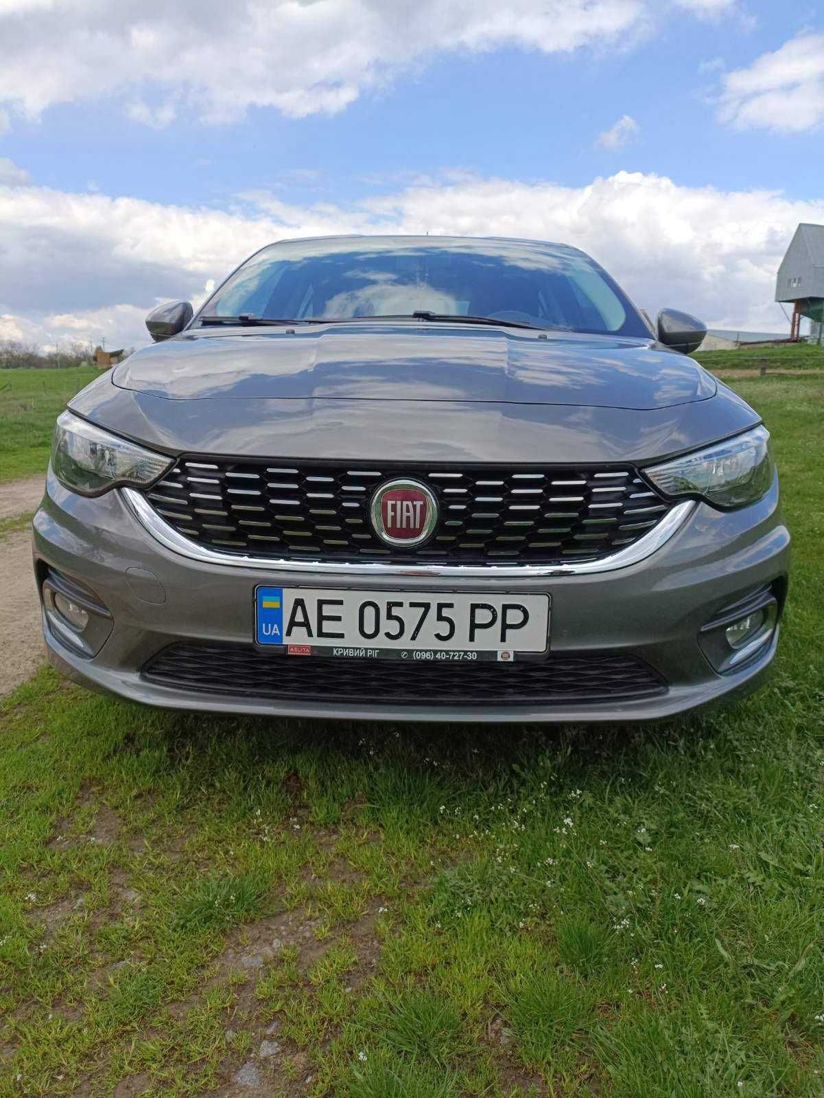 Продаю ОФІЦІЙНИЙ FIAT TIPO 2019 року.