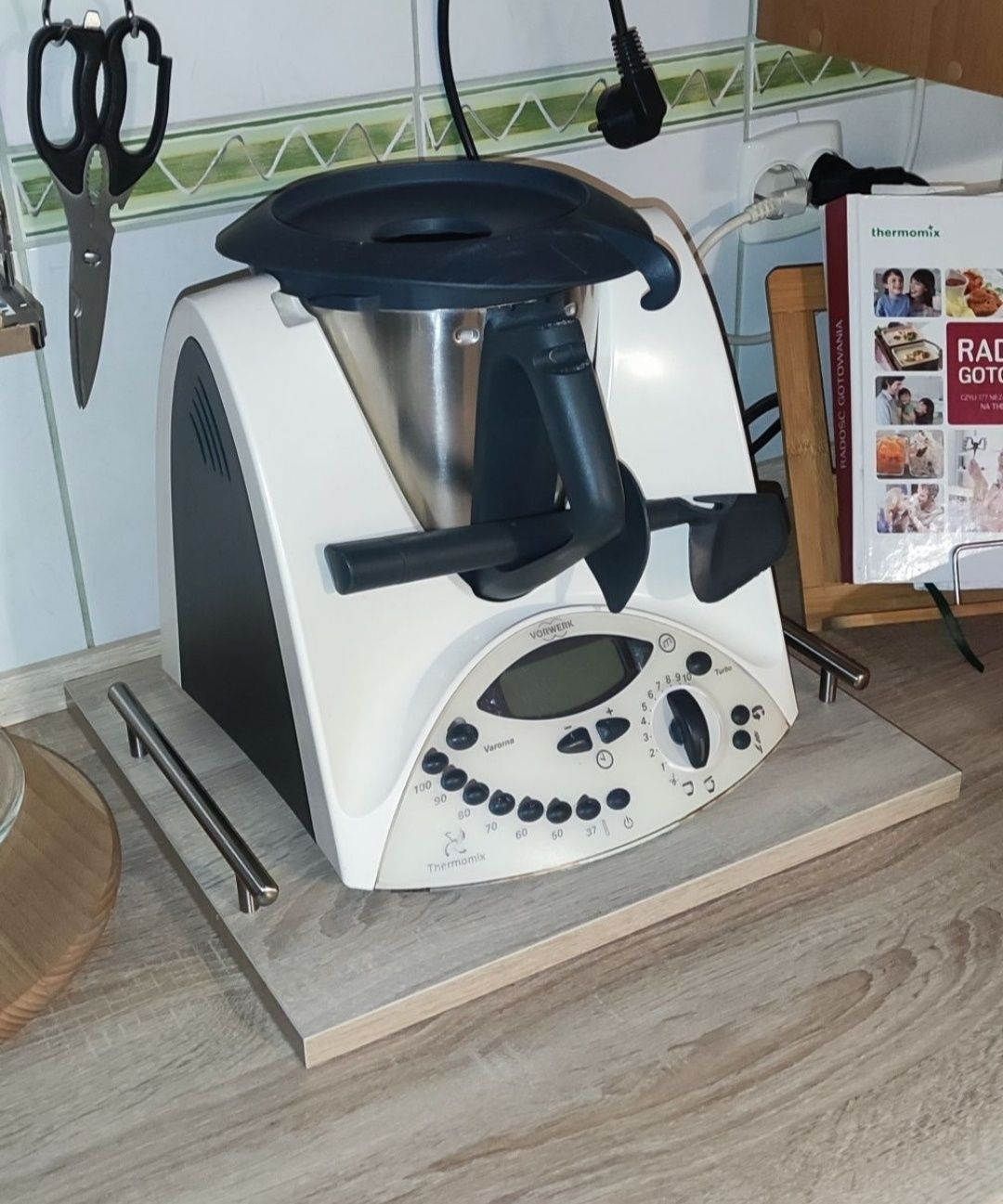 Podstawka pod Thermomix, Lidlomix