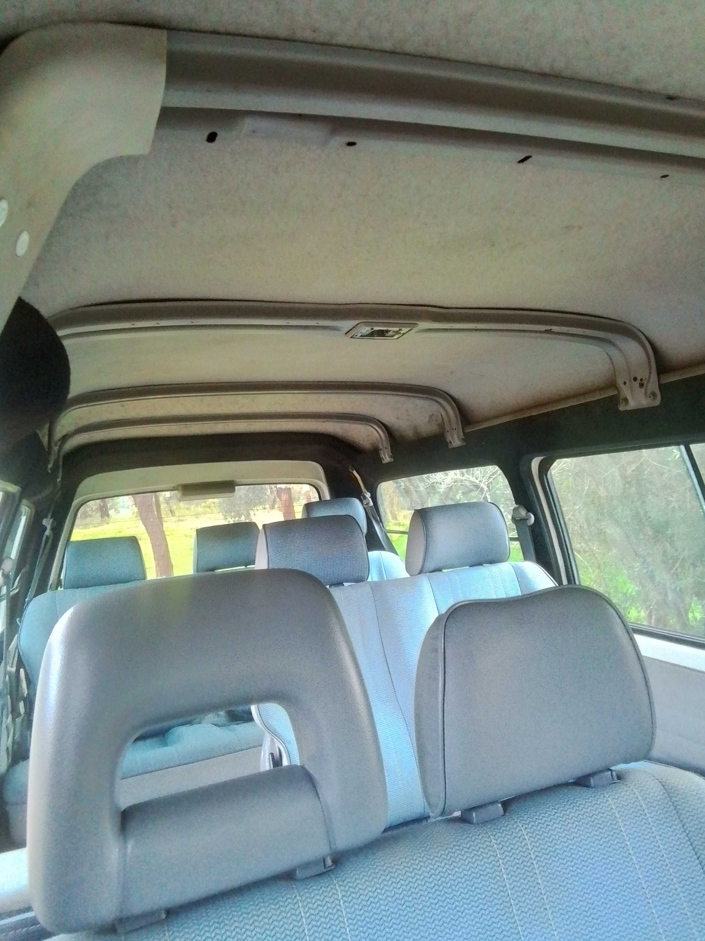 Mithubichi L400 9  lugares