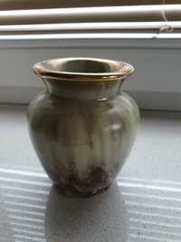 Mały ceramiczn wazon