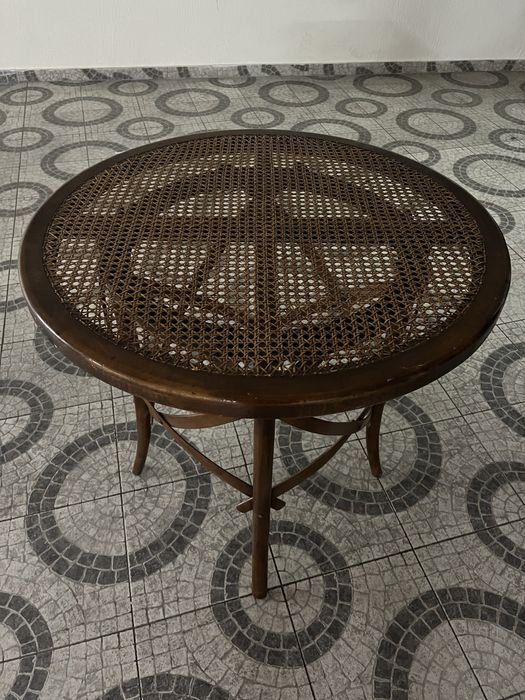 Mesa de Centro em Madeira de Cerejeira com Palhinha