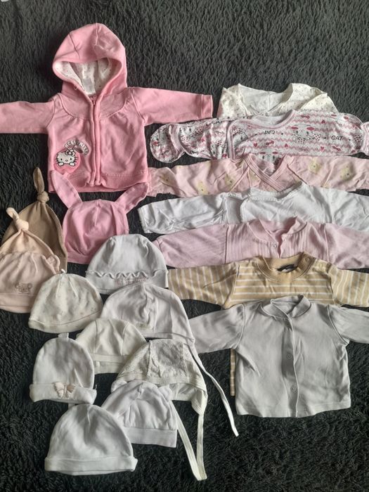 Продам одяг на дівчинку(50-56 розмір)