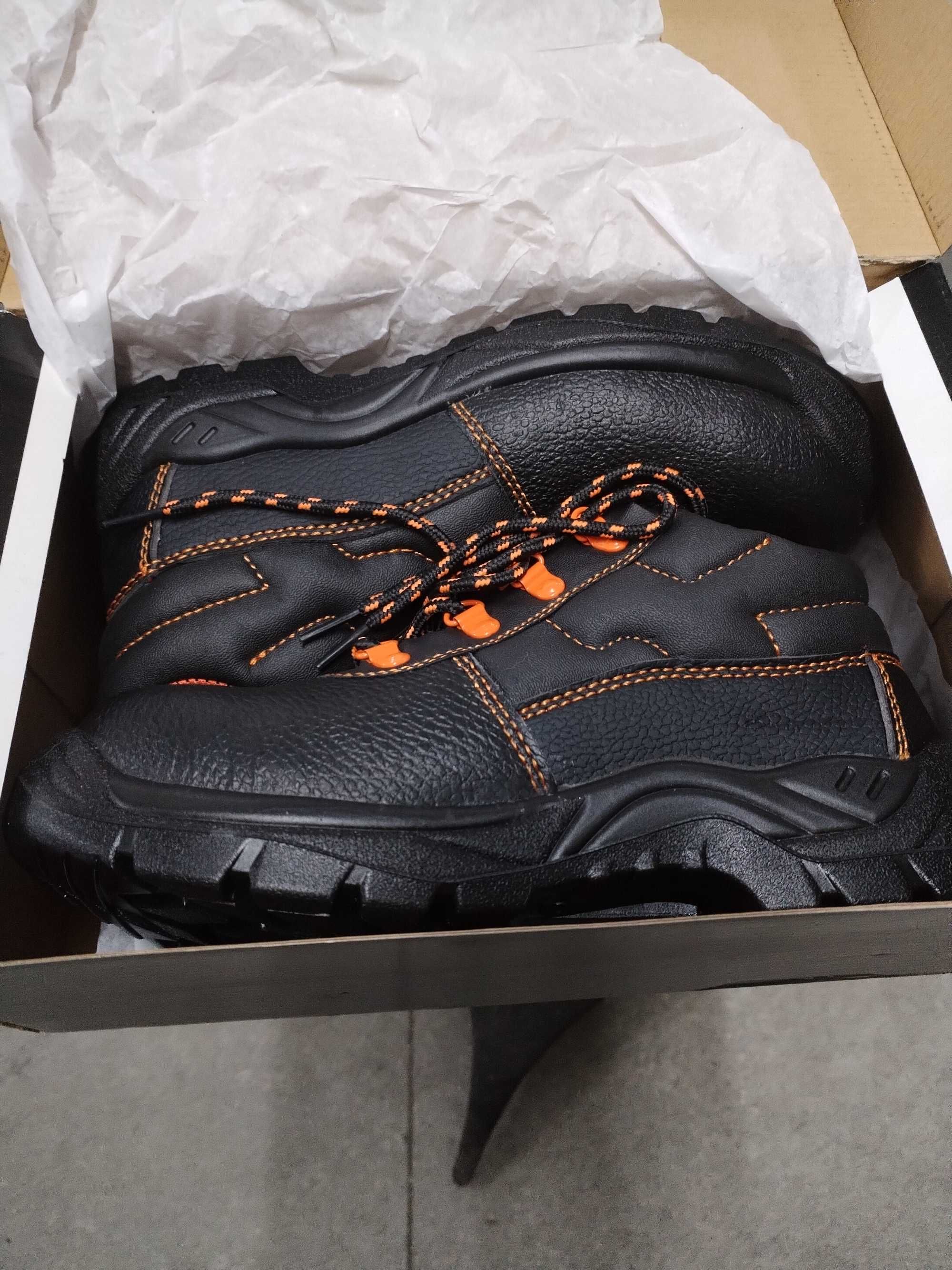 Botas para trabalho com Biqueira de Aço em Pele Preto
