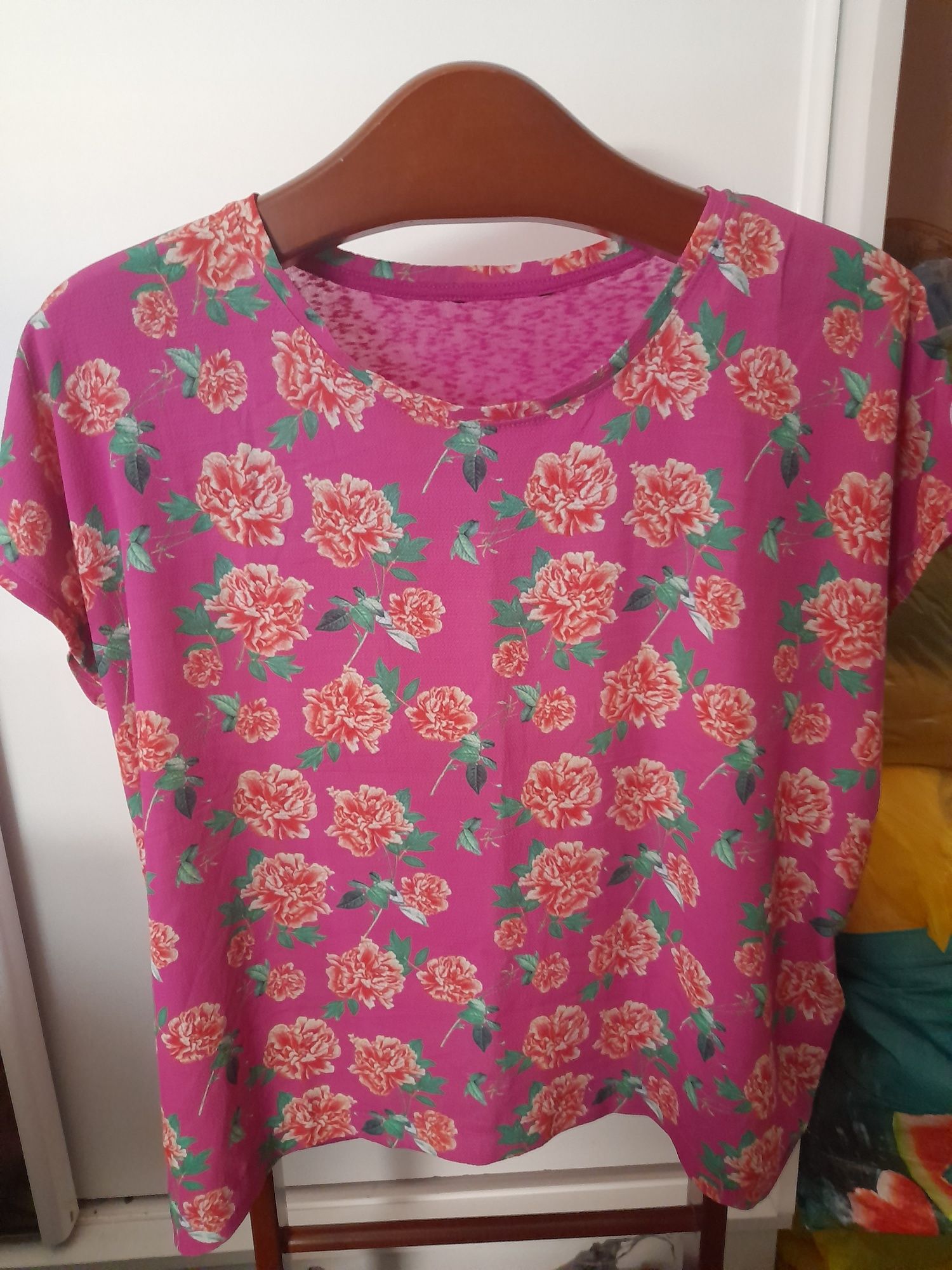 Roupa de senhora - Tamanho L