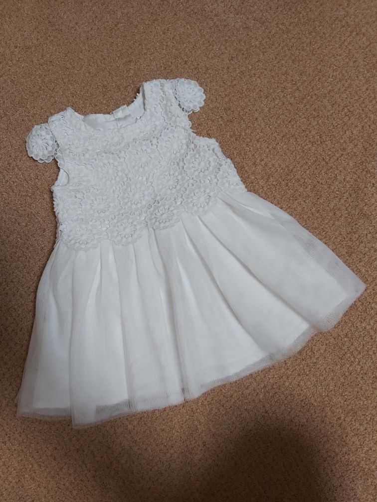 Белое платье нарядное на девочку,сукня на девочку дівчинку 3-6 мес,68р