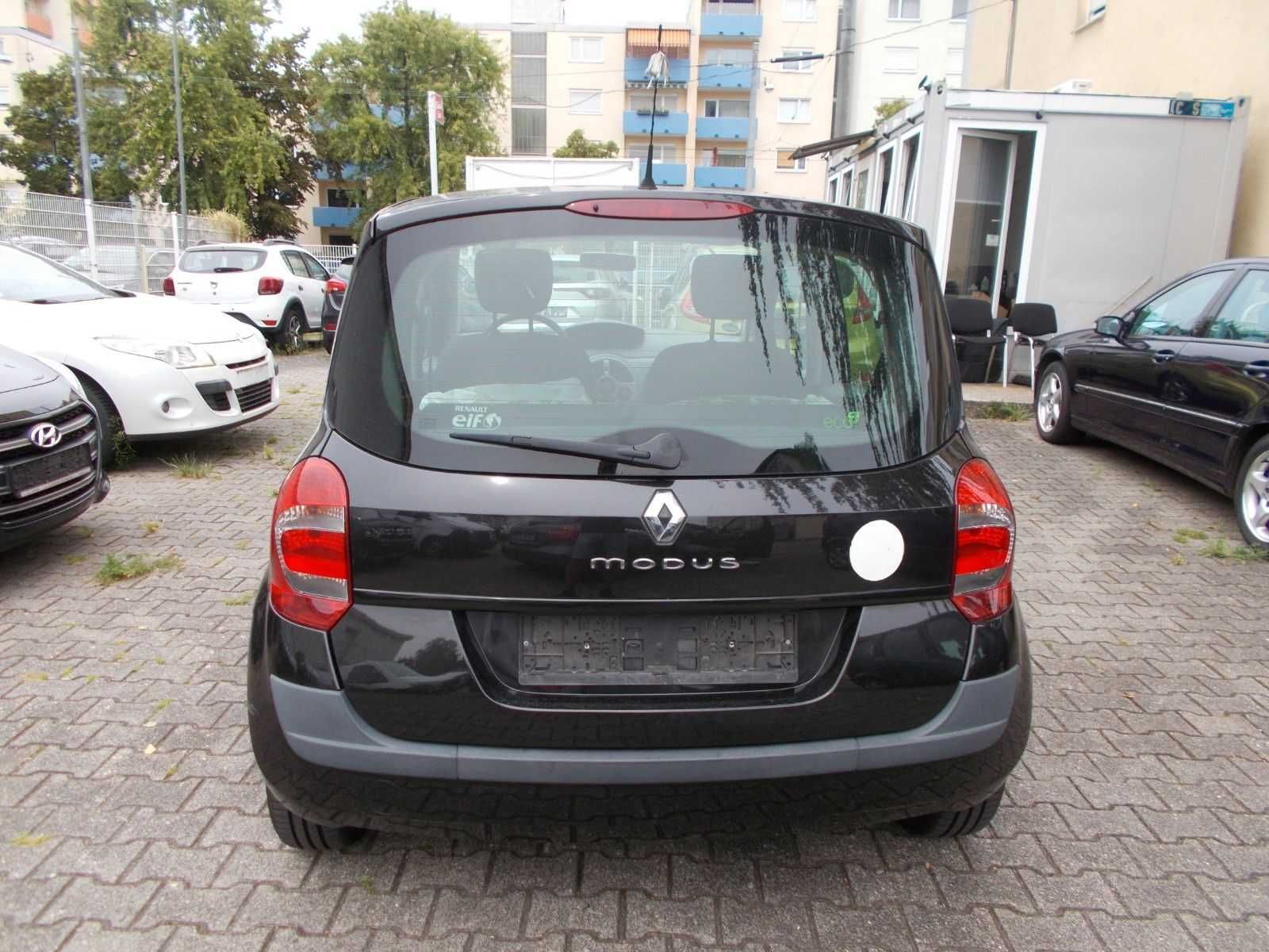 Бампер Renault Modus розбірка шрот Рено Модус запчастини шрот