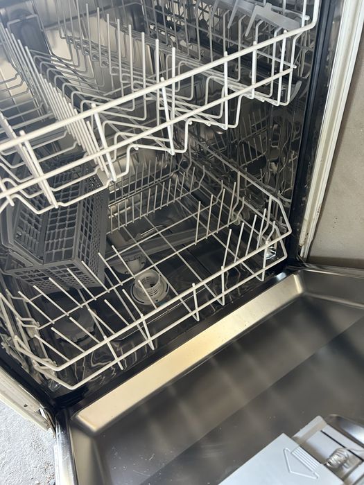 Посудомойна машина привезена з германіи…