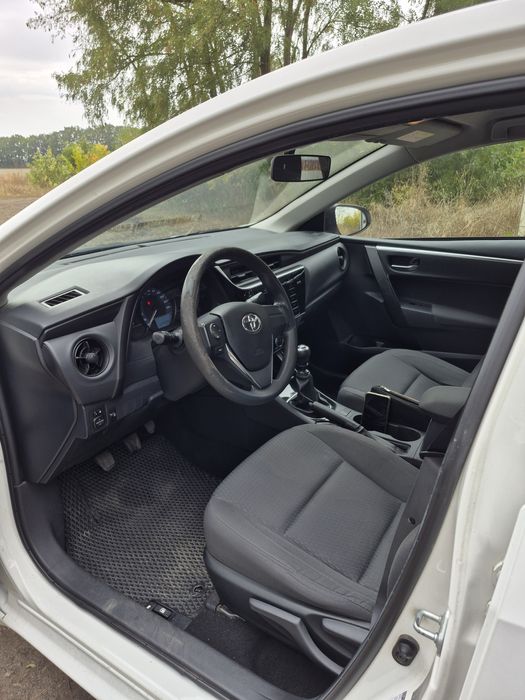 Продам  Тойоту короллу