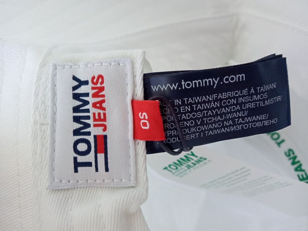 Nowy, 100% oryginalny kapelusz bucket hat Tommy Hilfiger Jeans biały