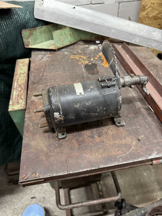 Электродвигатель електродвигатель 27 вольт Д-200 СССР