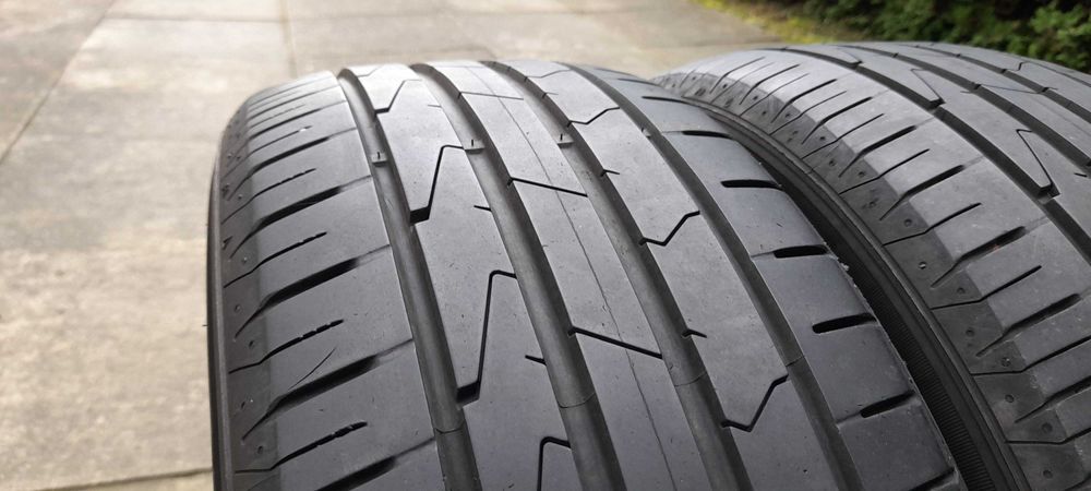 Opony letnie Hankook  215/55 R16  93V