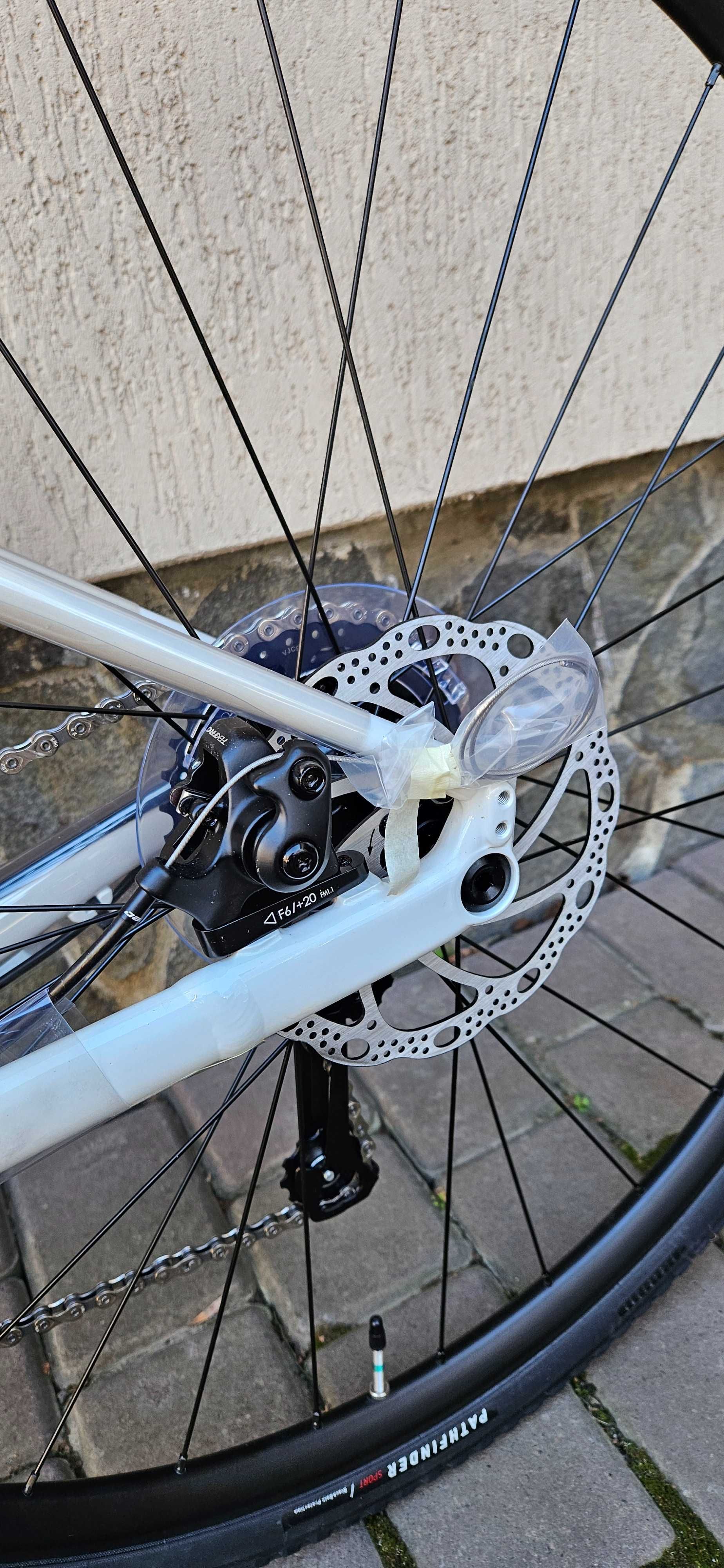 Specialized DIVERGE E5 COMP. 2025року. 49, 52, 54.