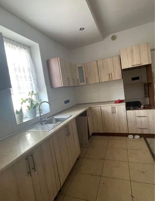 Meble kuchenne z wyposażeniem