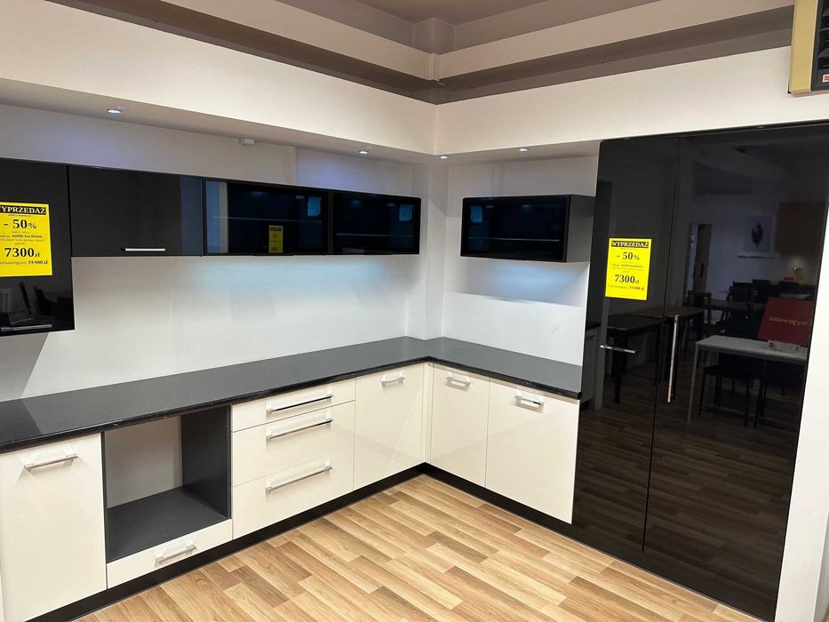 meble kuchenne ekspozycja ,  fronty lakier