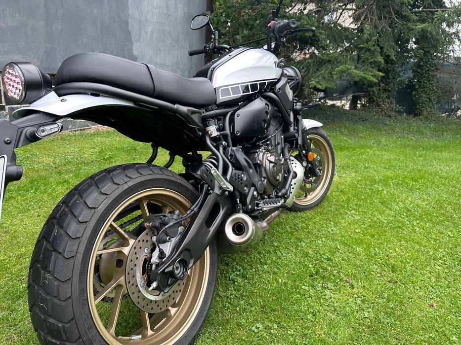 Yamaha xsr 700 jak Nowa