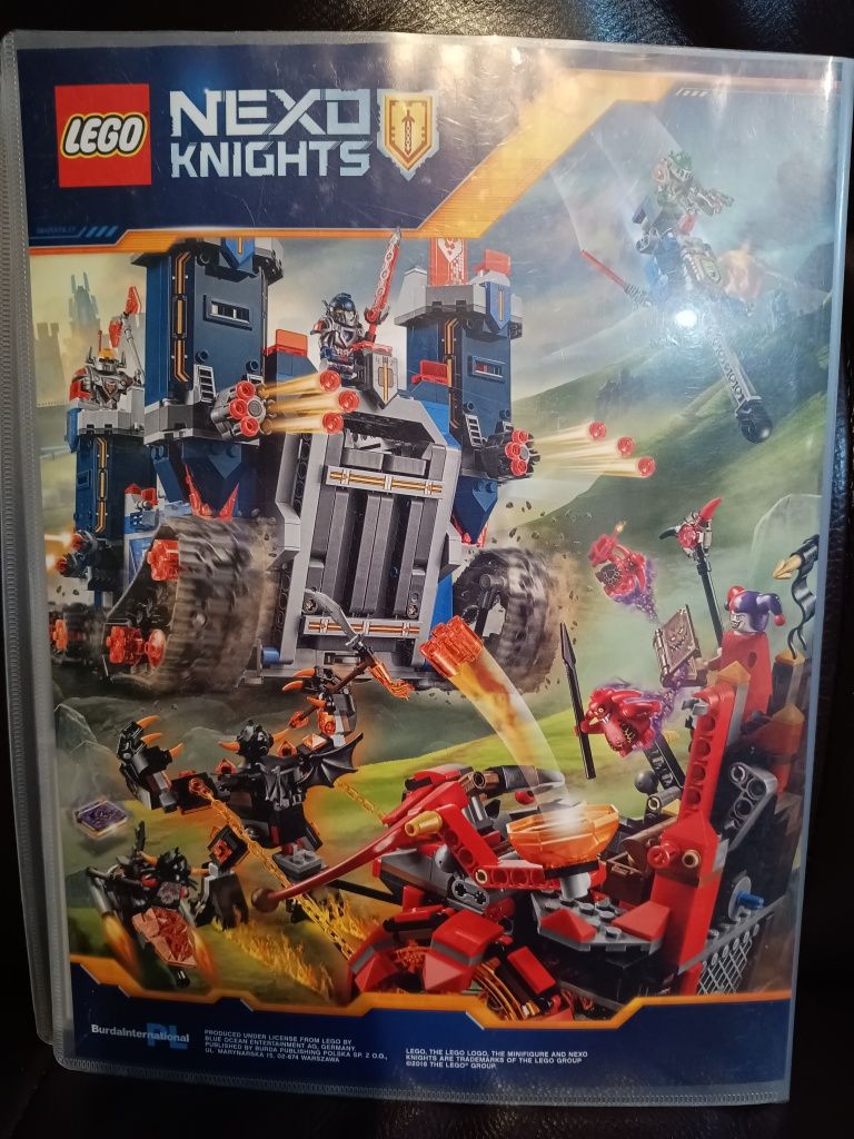 Album LEGO Nexo Knights + 37 niepowtarzających się kart