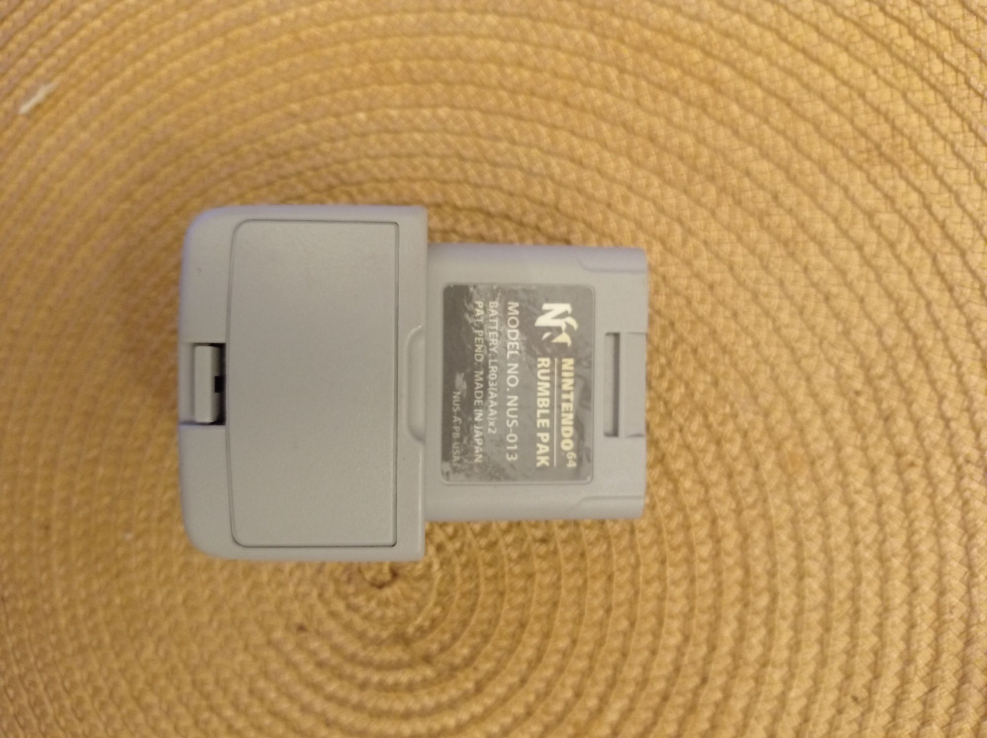 Nintendo 64 Rumble Pak (cinzento)