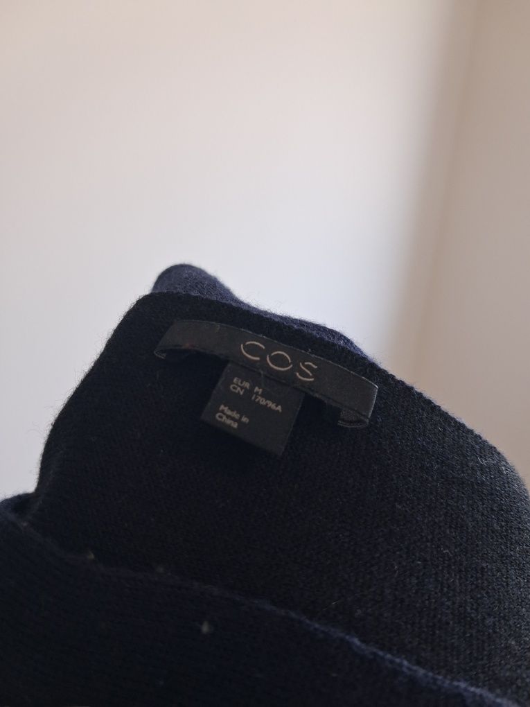 COS granatowy sweter wełniany M